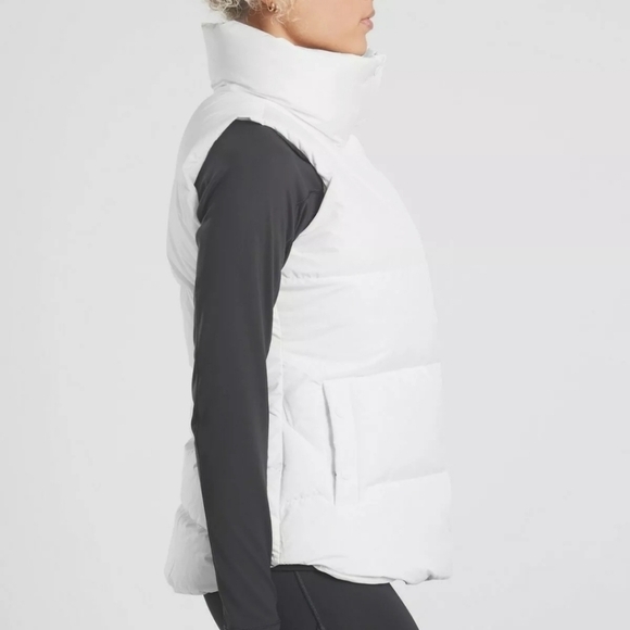 Athleta Downtown Vest down filled new with tag size xxs - Picture 3 of 15
